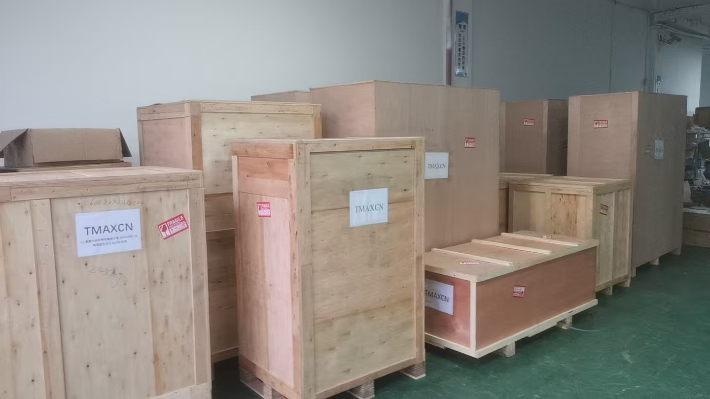 TMAX Semi Auto 32700 Cylindrical Battery Pack Assembling Line Machine Shipped to Thailand